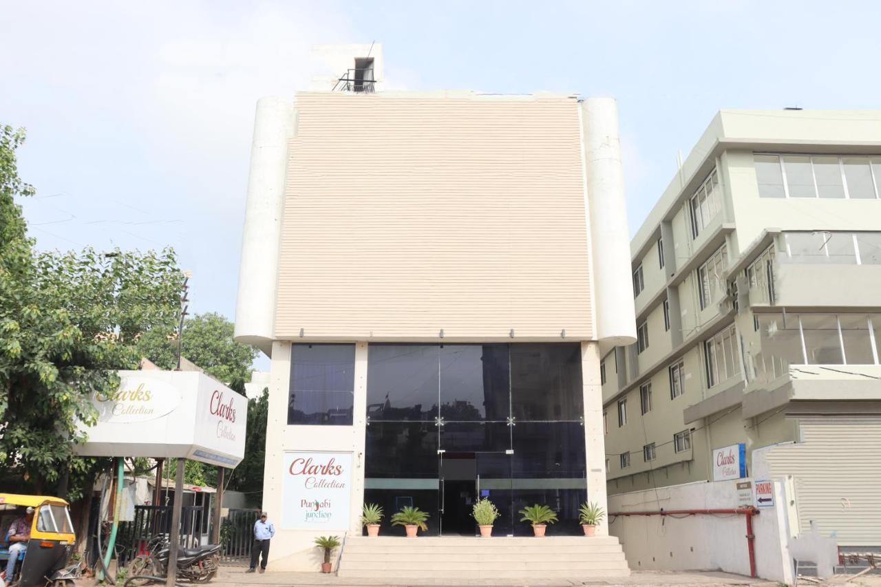 Hotel Clarks Collection Bhavnagar Exterior photo