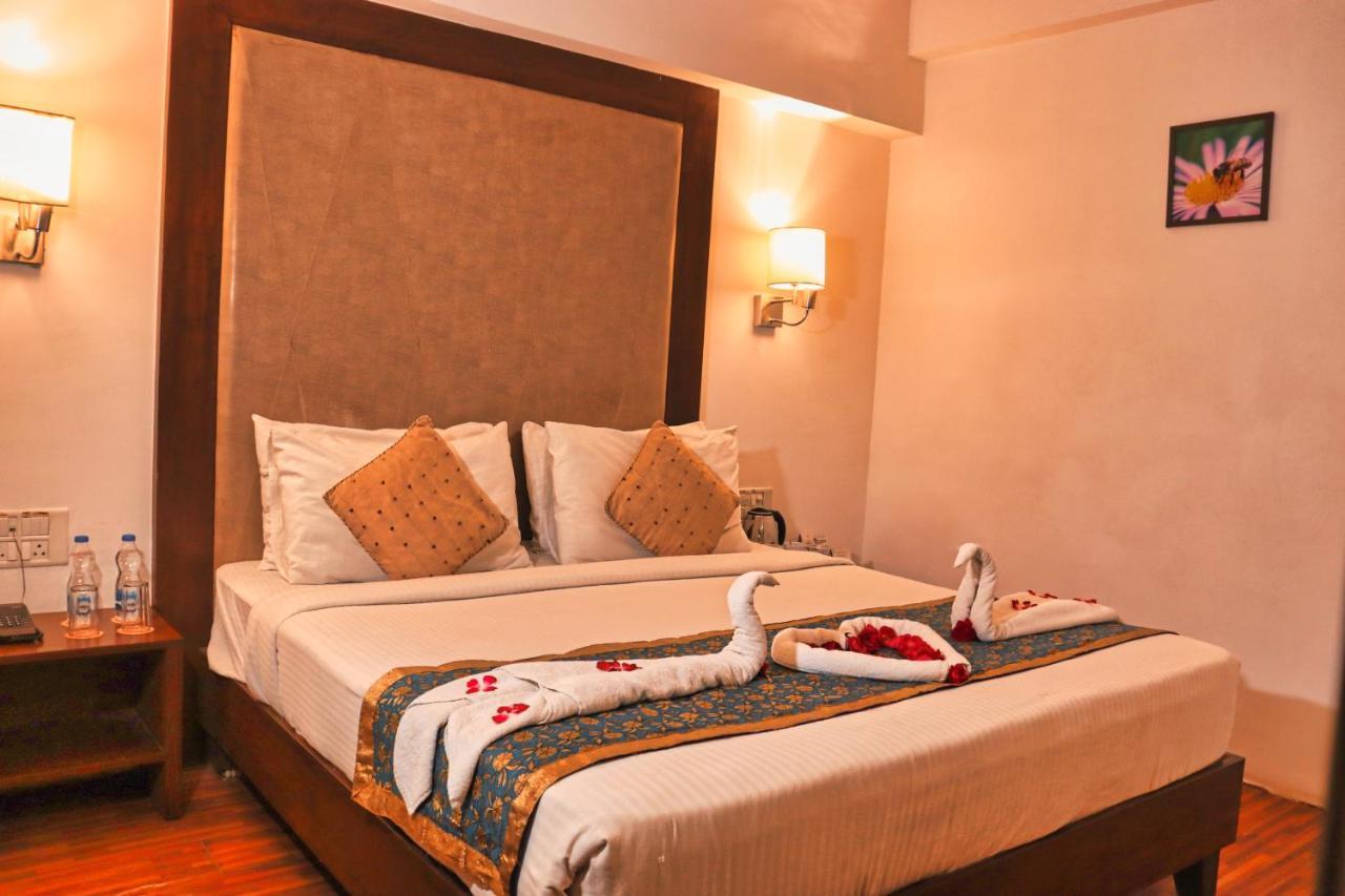 Hotel Clarks Collection Bhavnagar Exterior photo