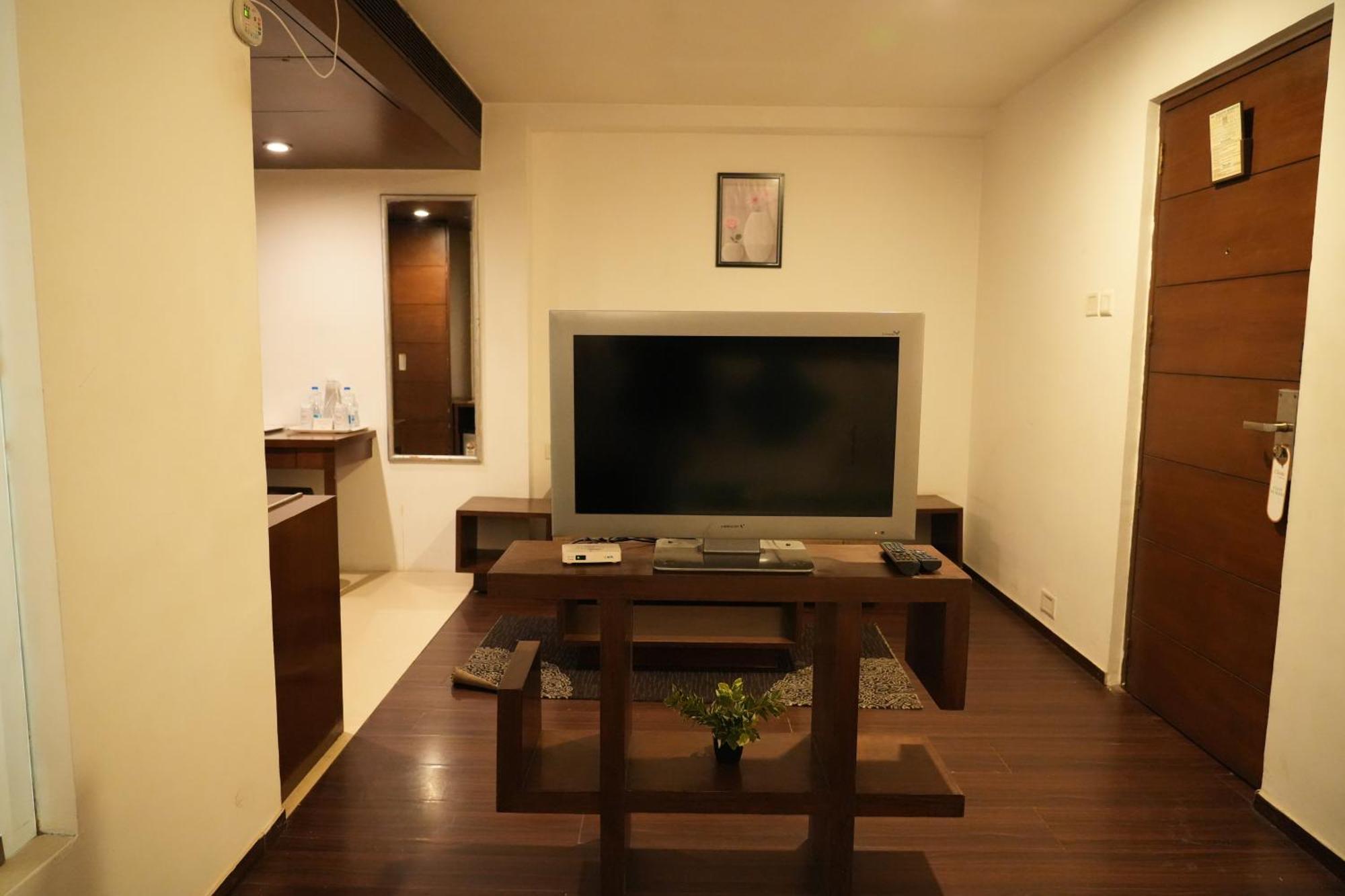 Hotel Clarks Collection Bhavnagar Exterior photo